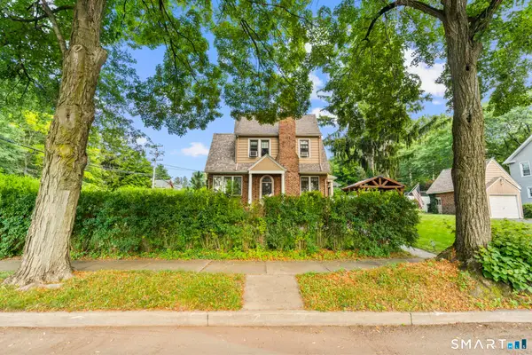 6 Collins Parkway, Meriden, CT 06450