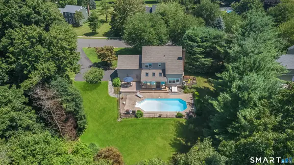 17 Fairlawn Drive, Wallingford, CT 06492
