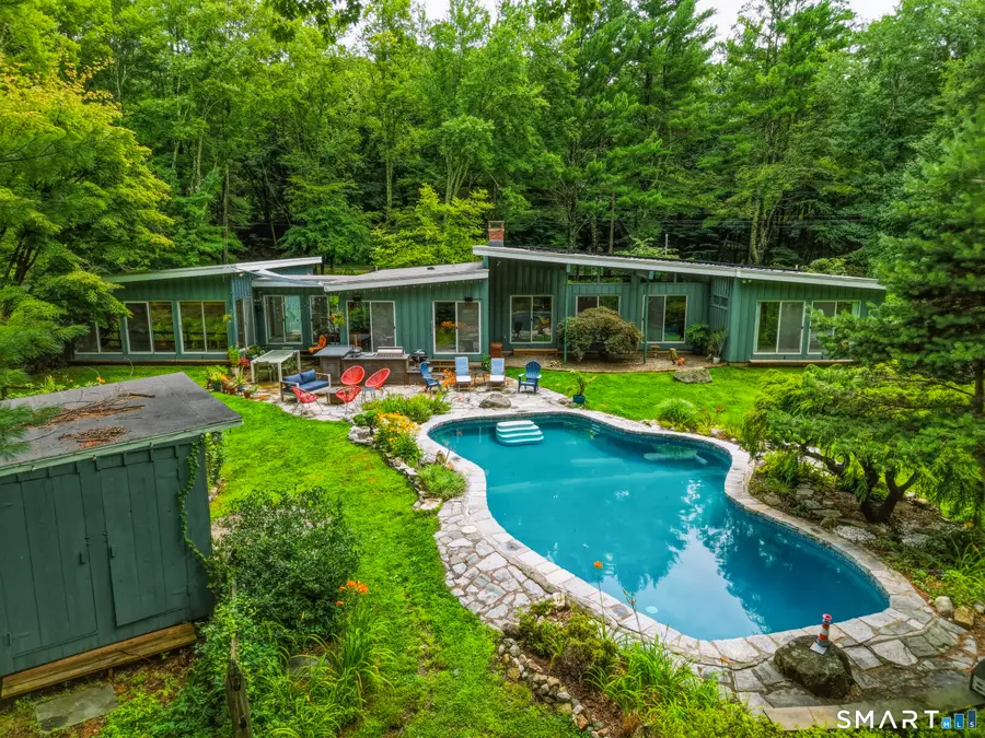 20 Crestview (incl. 24 Crestview Dr.) Drive, Woodbridge, CT 06525 - #2