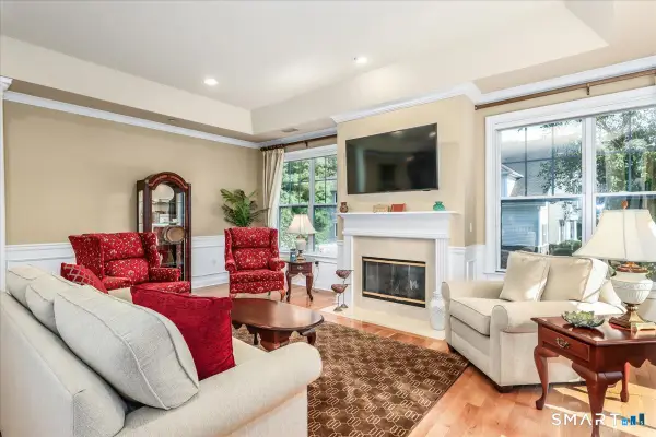 16 Franklin Court #16, Newtown, CT 06470