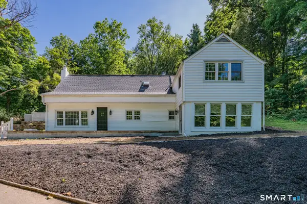 49 Old Middle Road, Brookfield, CT 06804