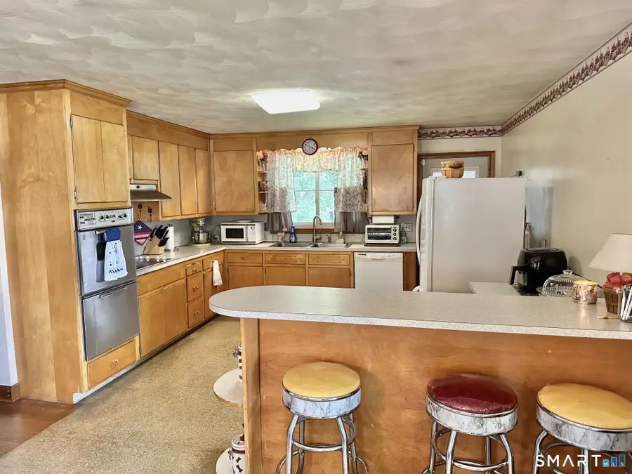 586 Wolcott Road, Bristol, CT 06010 - #3