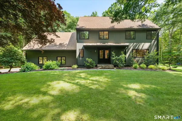 20 Riverside Court, Guilford, CT 06437