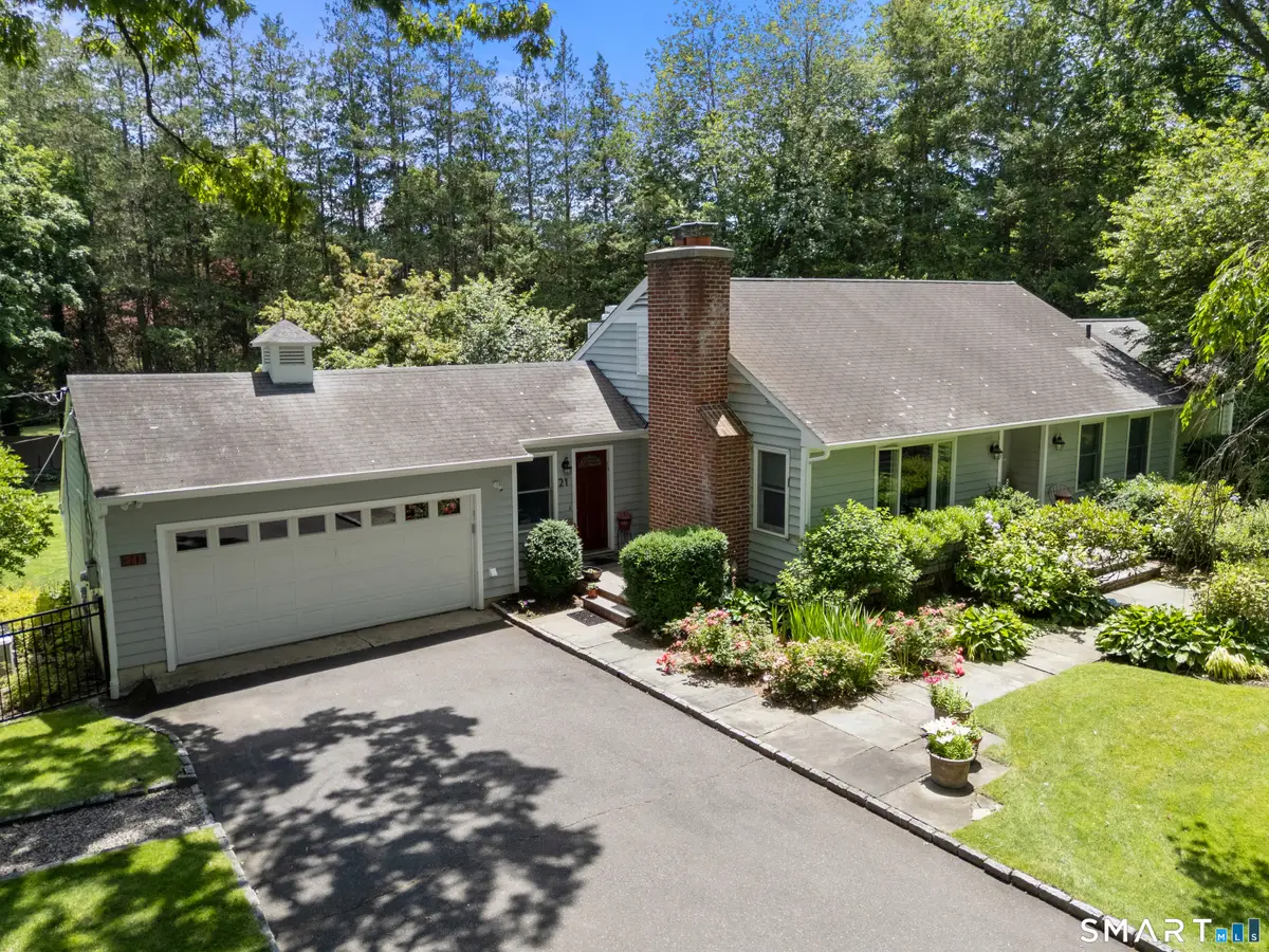 21 Hampton Lane, New Canaan, CT 06840 - #1