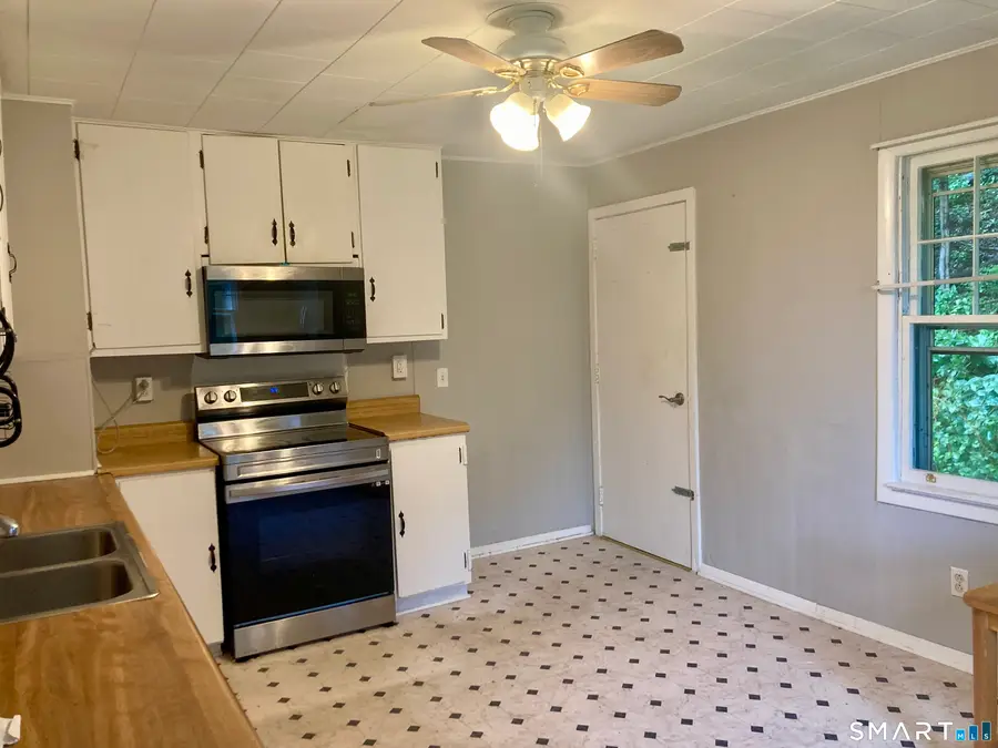 2 School Street, Norwich, CT 06360 - #3