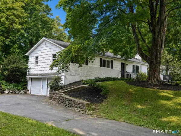 208 Strongtown Road, Southbury, CT 06488