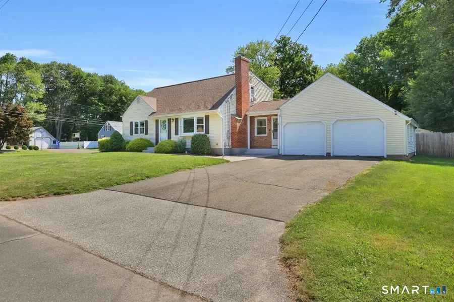1 Lois Lane, Enfield, CT 06082 - #2