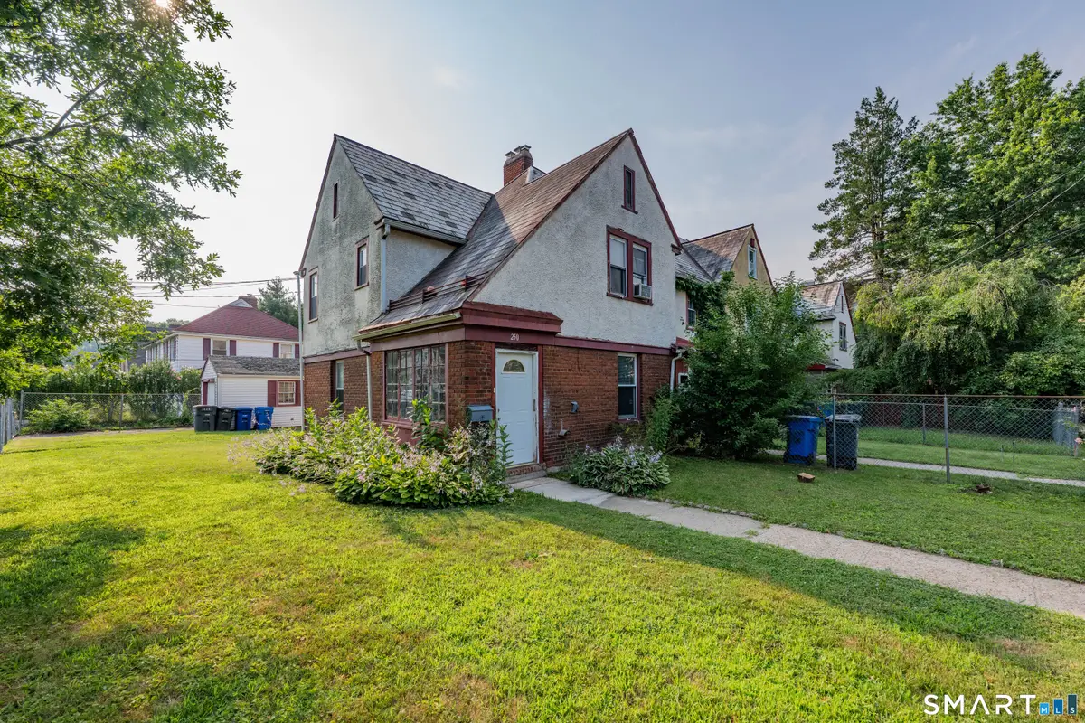 250 Hillside Avenue, Hartford, CT 06106 - #1
