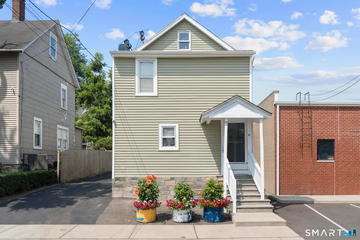19 Davenport Street, Stamford, CT 06902 - #1