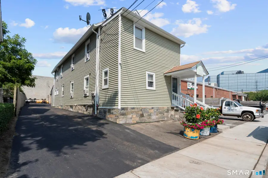 19 Davenport Street, Stamford, CT 06902 - #3