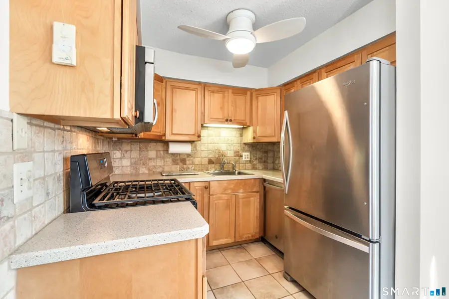 215 Beach Street #2G, West Haven, CT 06516 - #3