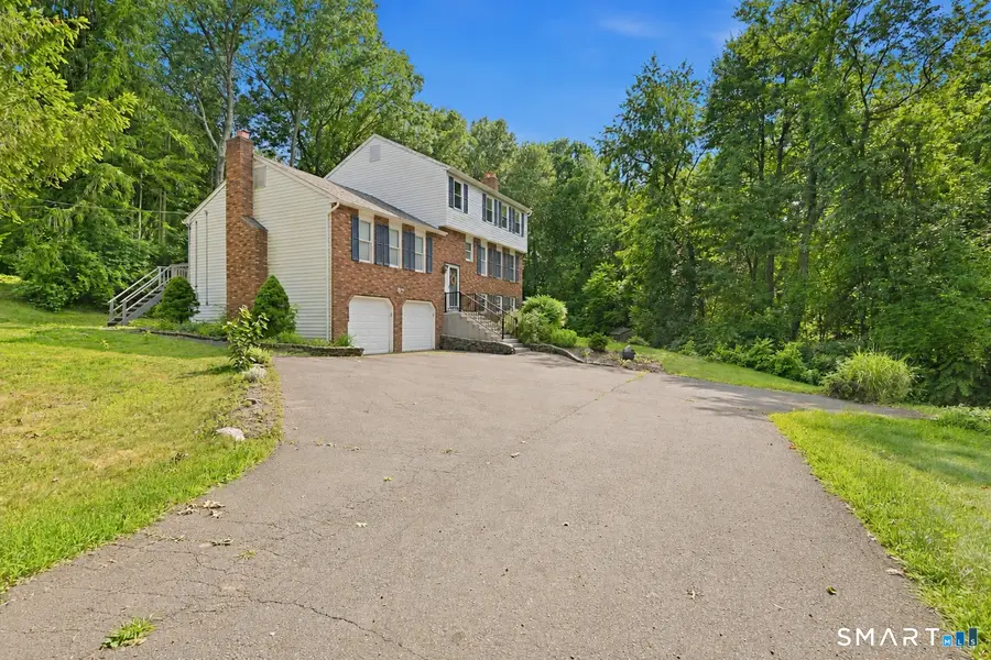 15 Deer Run Lane, North Haven, CT 06473 - #2