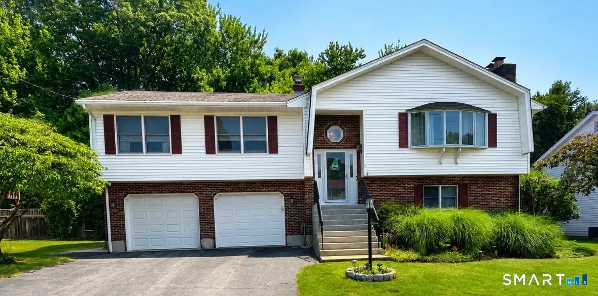 11 Middleway E East, Waterbury, CT 06708 - #1
