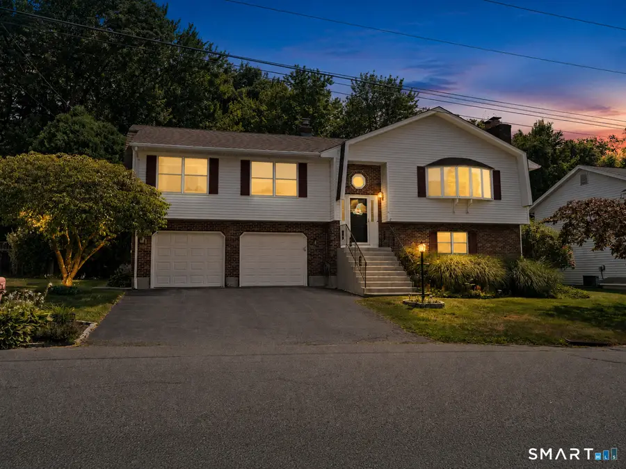 11 Middleway East, Waterbury, CT 06708 - #2