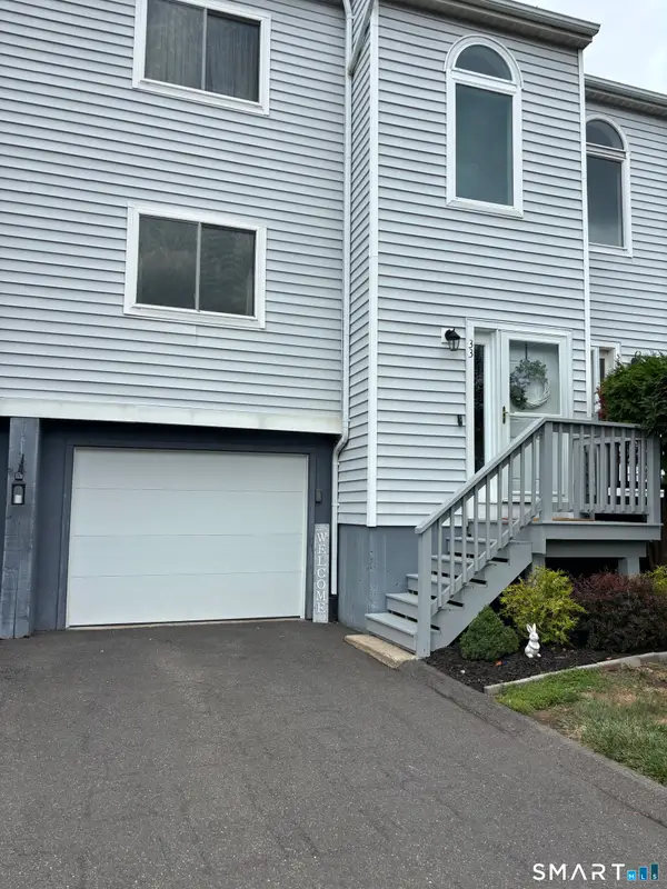33 Woodbridge Lane #33, Cromwell, CT 06416
