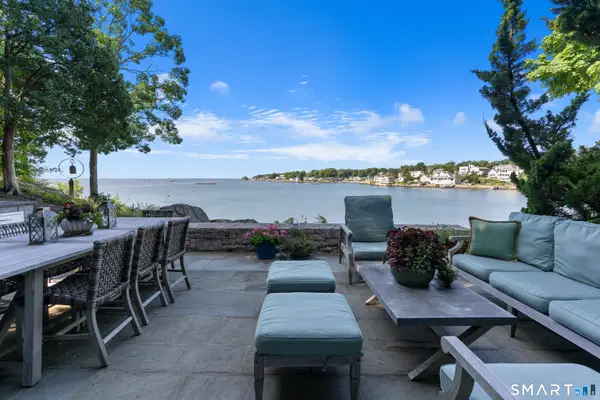 39 Castle Rock #39, Branford, CT 06405