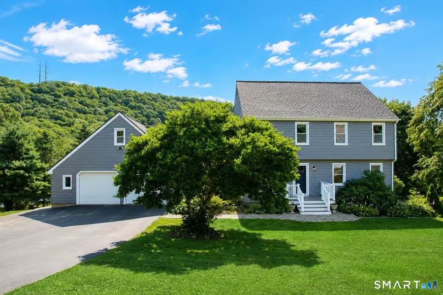 31 Cliffside Drive, Wallingford, CT 06492 - #2