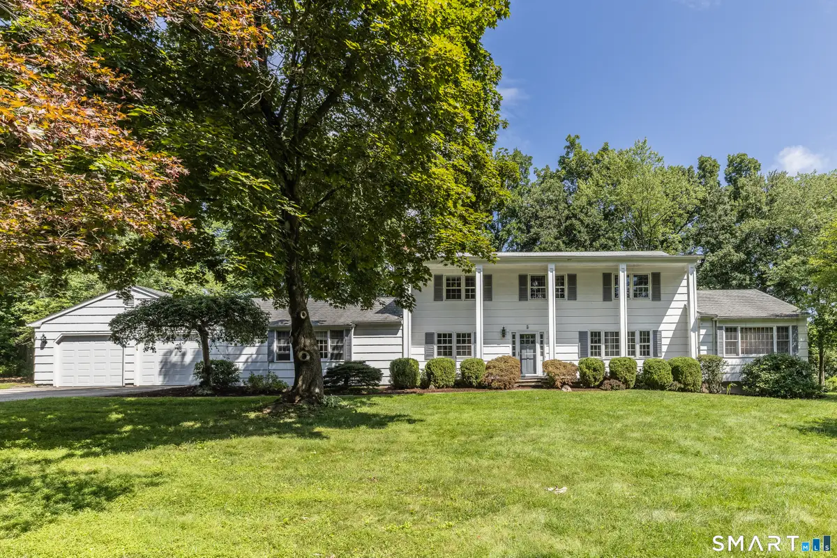 5 Grand Place, Newtown, CT 06470 - #1