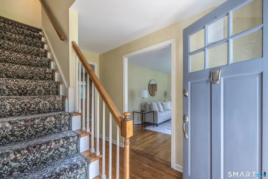 5 Grand Place, Newtown, CT 06470 - #3