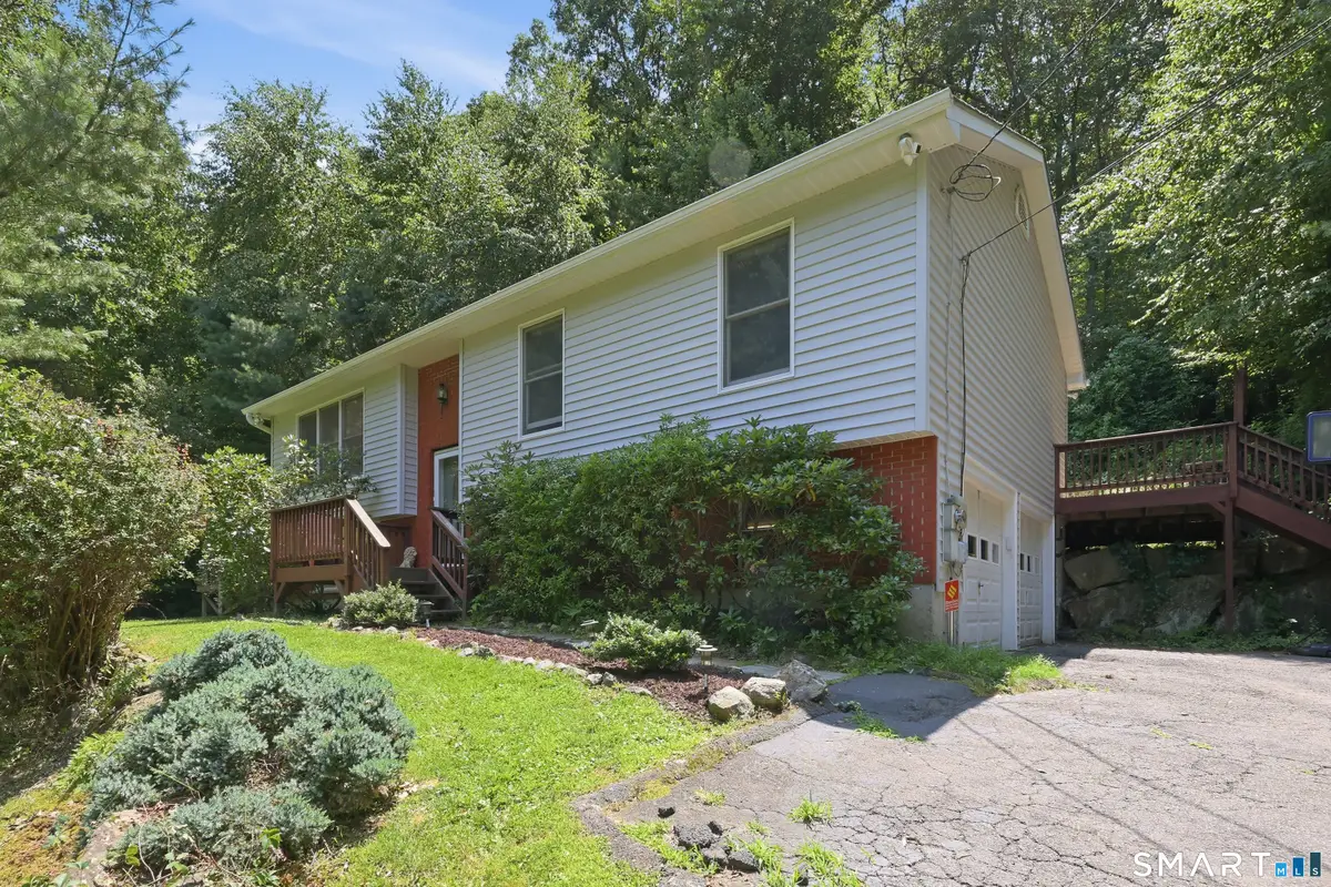 8 Old Bridge Road West, New Fairfield, CT 06812 - #1