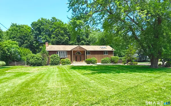 3 Susan Court, Norwalk, CT 06851