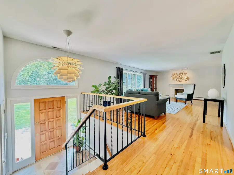 3 Susan Court, Norwalk, CT 06851 - #2