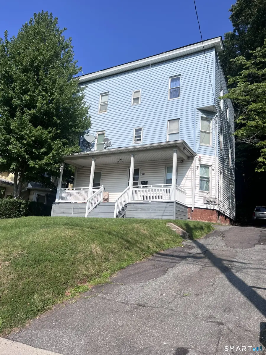 286 Crown Street, Meriden, CT 06450 - #2