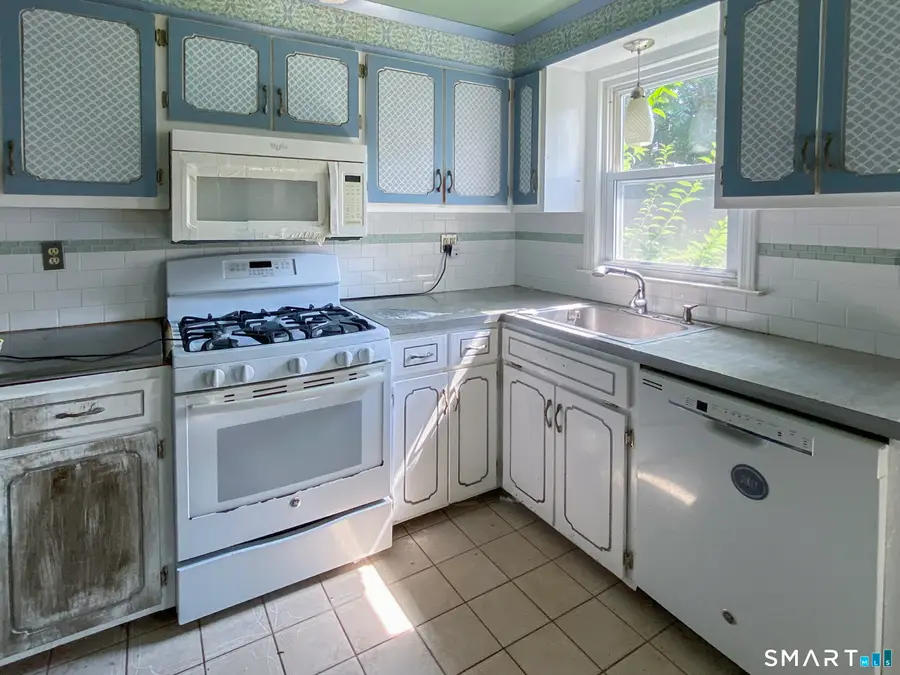 277 Nichols Avenue, Stratford, CT 06614 - #3