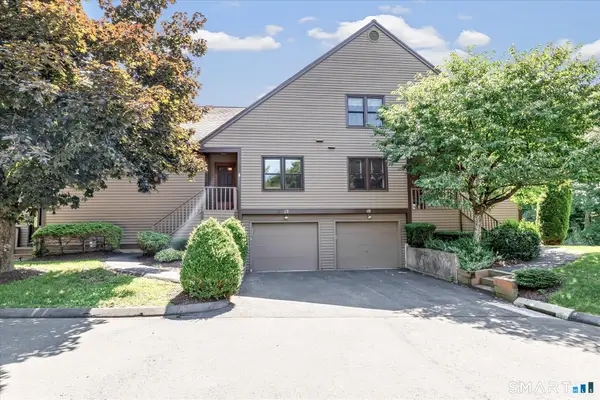 12 Wrabel Circle #12, Monroe, CT 06468