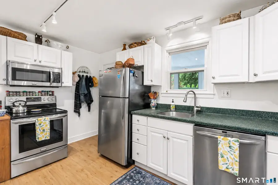 64 Meadowbrook Road, West Hartford, CT 06107 - #3