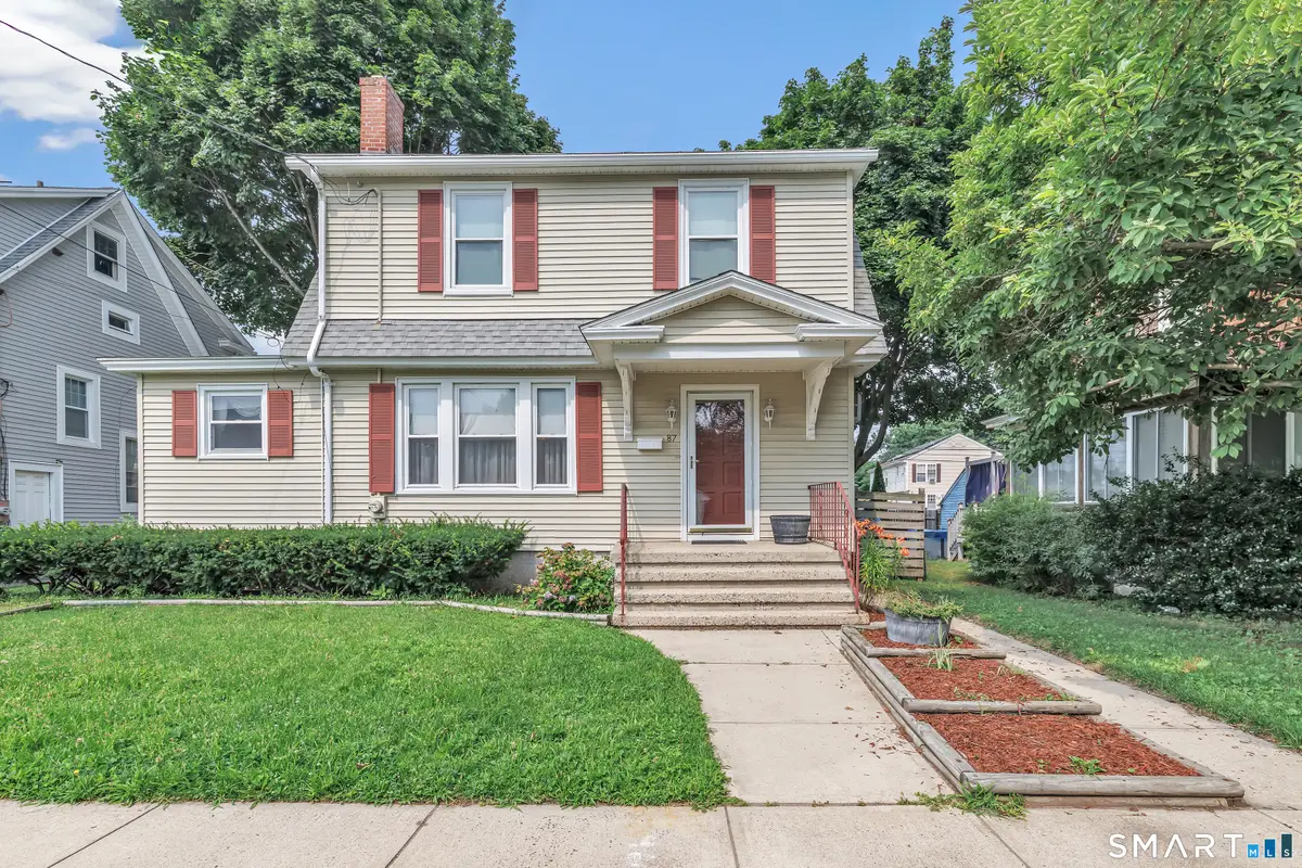 87 Yale Street, Stratford, CT 06615 - #1
