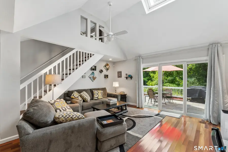22 Woodbury Place #22, Woodbury, CT 06798 - #2