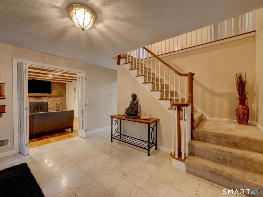 49 Beverly Drive, Avon, CT 06001 - #3