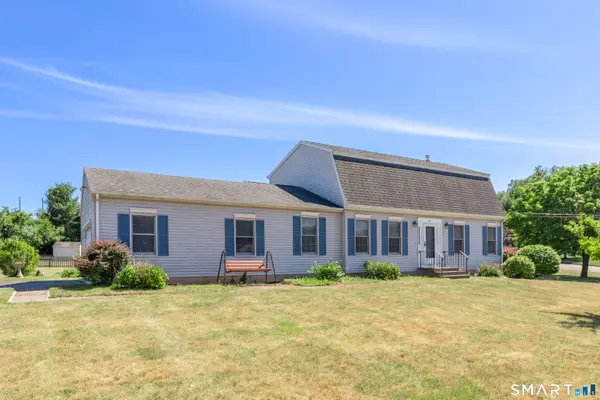 23 Sara Circle, North Haven, CT 06473