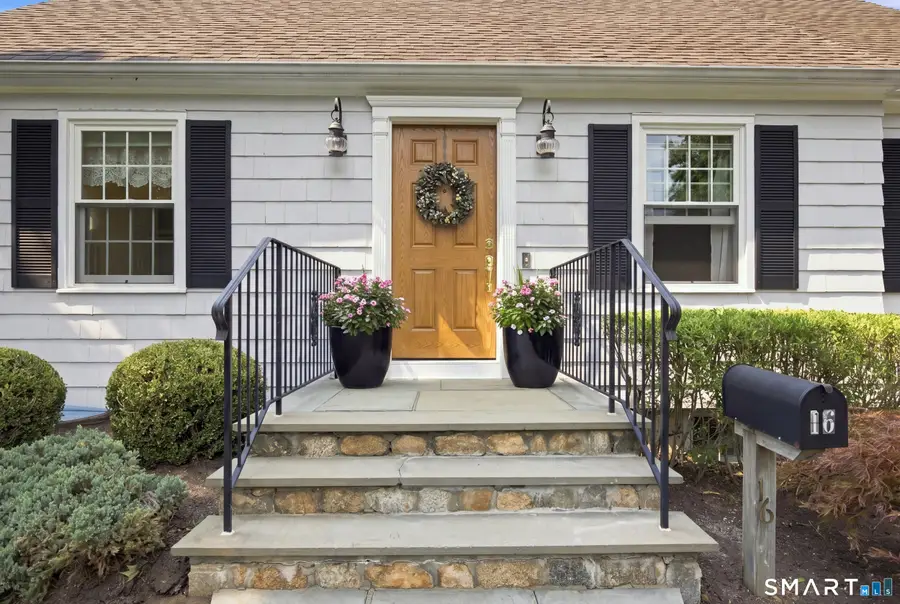 16 Sunrise Avenue, Trumbull, CT 06611 - #2