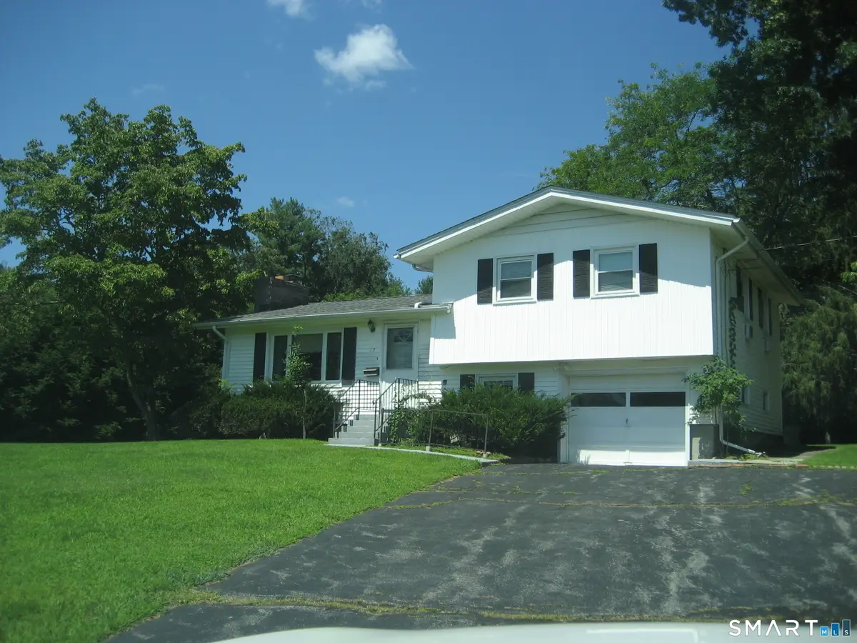 17 Deerbrook Road, Norwich, CT 06360 - #1