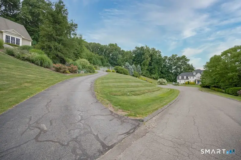 32 King Richards Court, Avon, CT 06001 - #3