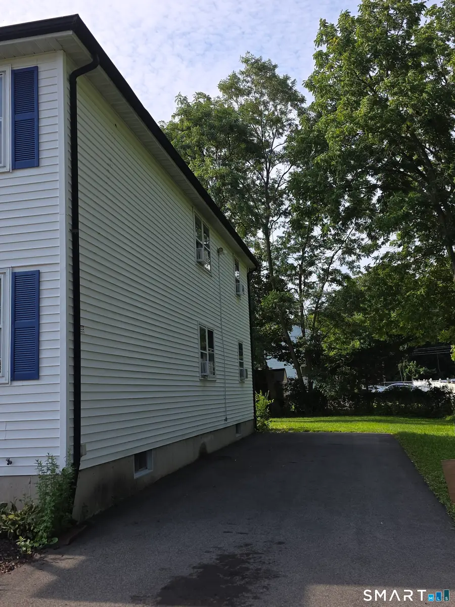 34 Viets Street, New Britain, CT 06053 - #3