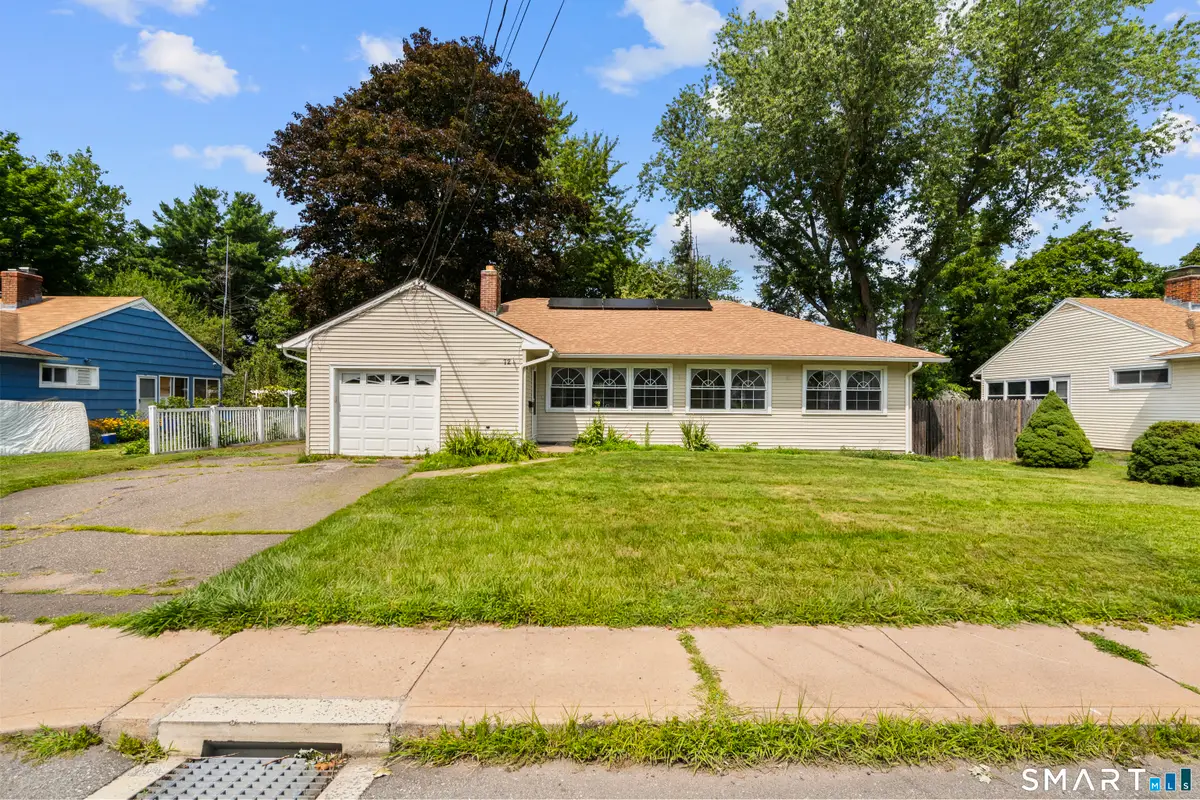 72 Vernon Street, Manchester, CT 06042 - #1