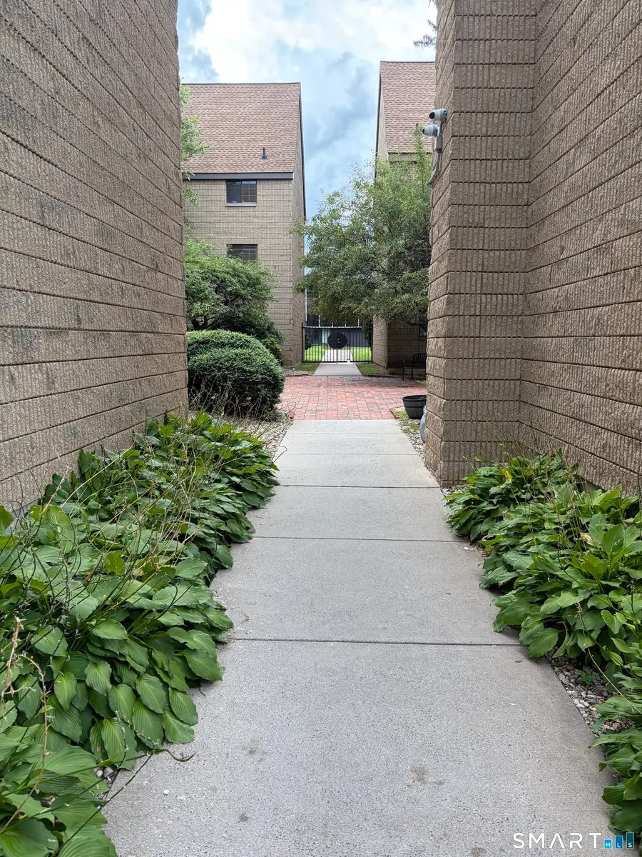 38 North Main Street #2, West Hartford, CT 06107 - #3