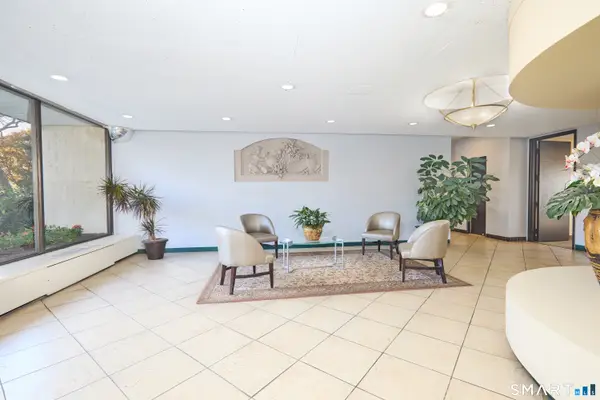 2625 Park Avenue #7P, Bridgeport, CT 06604