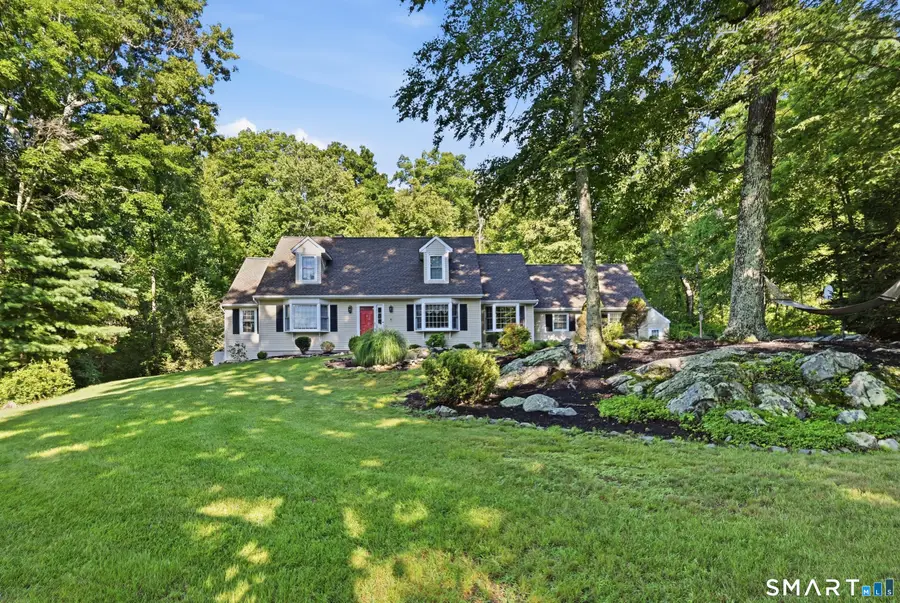 2 Banquo Brae Road, Brookfield, CT 06804 - #2