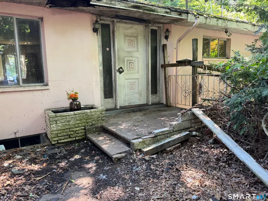 72 Grenelle Street, Bridgeport, CT 06606 - #2