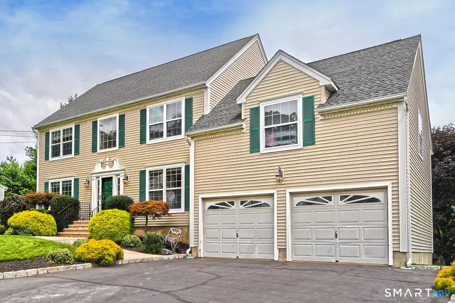 29 Commodore Hull Drive, Derby, CT 06418 - #2