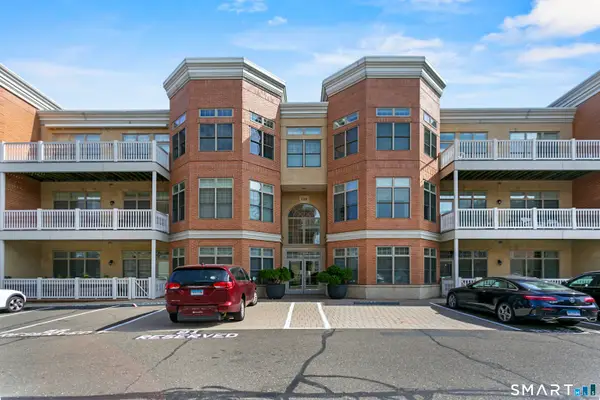 100 Stone Ridge Way #2G, Fairfield, CT 06824