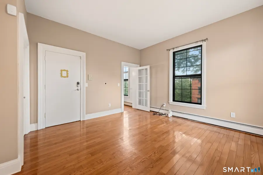 23 Charter Oak Place #4, Hartford, CT 06106 - #3