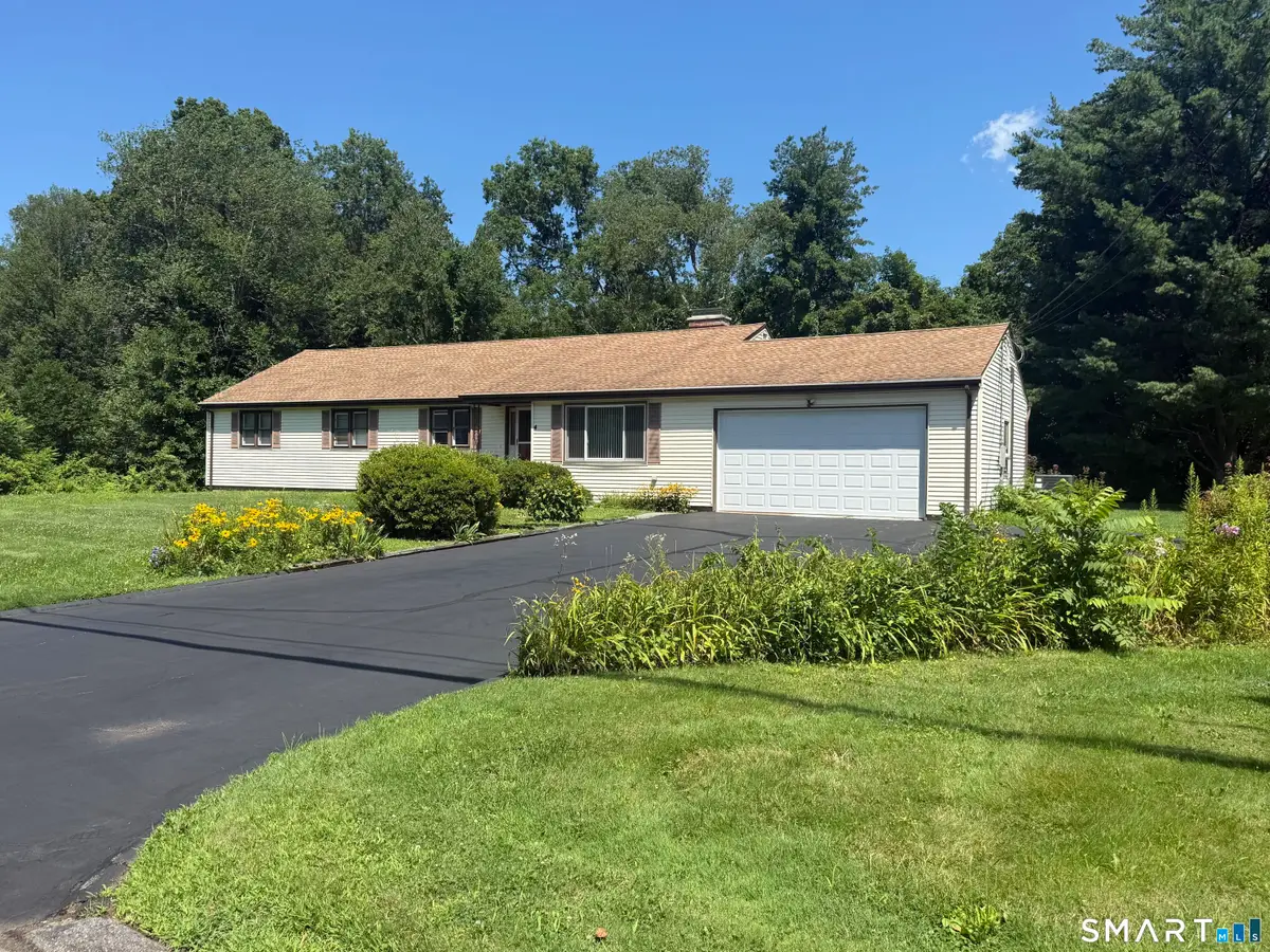 4 Sandpiper Drive, Bloomfield, CT 06002 - #1