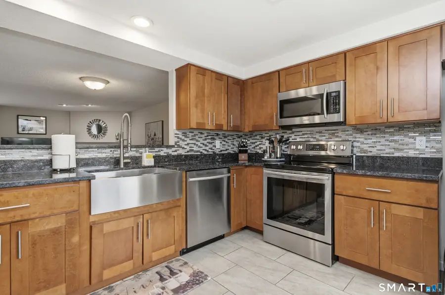 27 Sunridge Lane #27, Cromwell, CT 06416 - #2