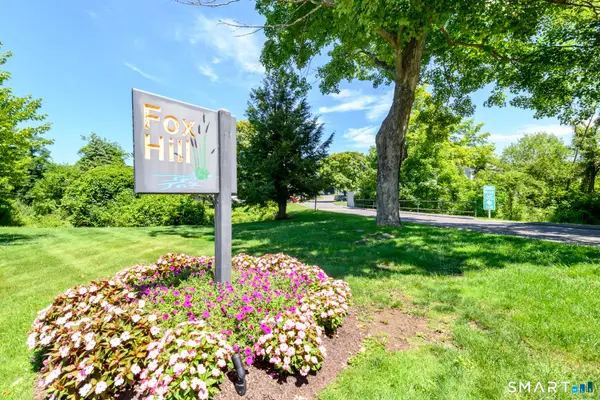 1 Winterberry Lane #1, Ridgefield, CT 06877