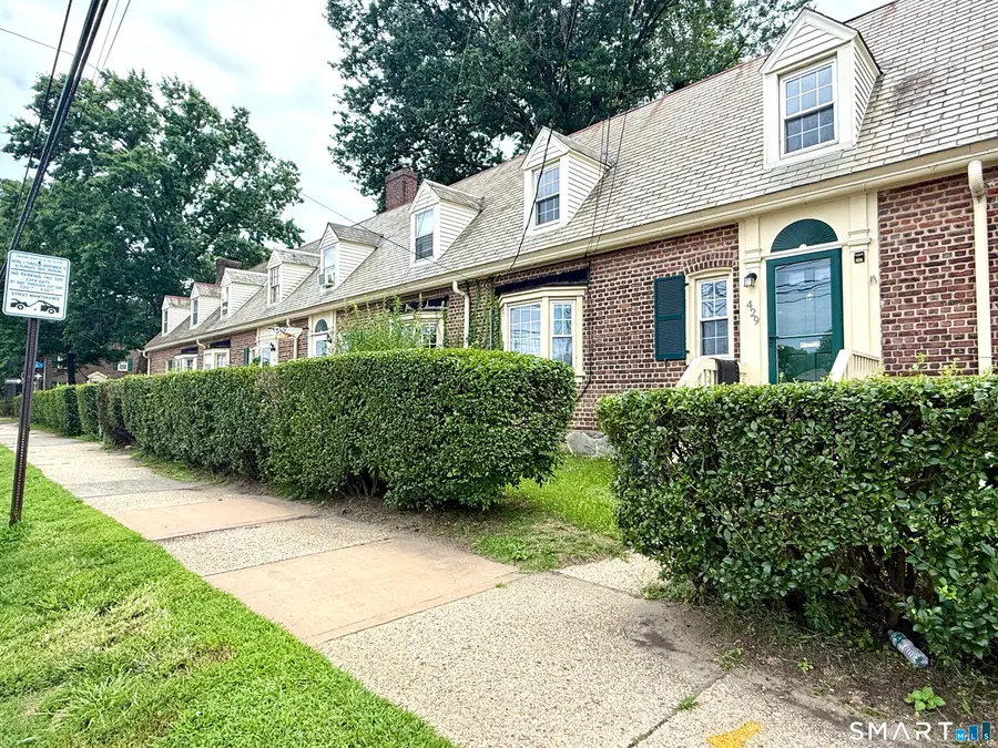 429 Iranistan Avenue, Bridgeport, CT 06604 - #3